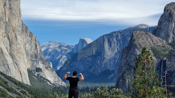 Tunnel View 4