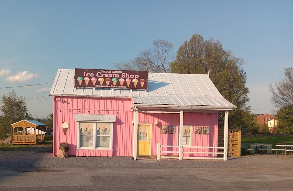 Sugar Creek Snowy & Sweet Ice Cream Shop