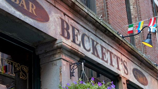 Beckett's Sports Bar 1