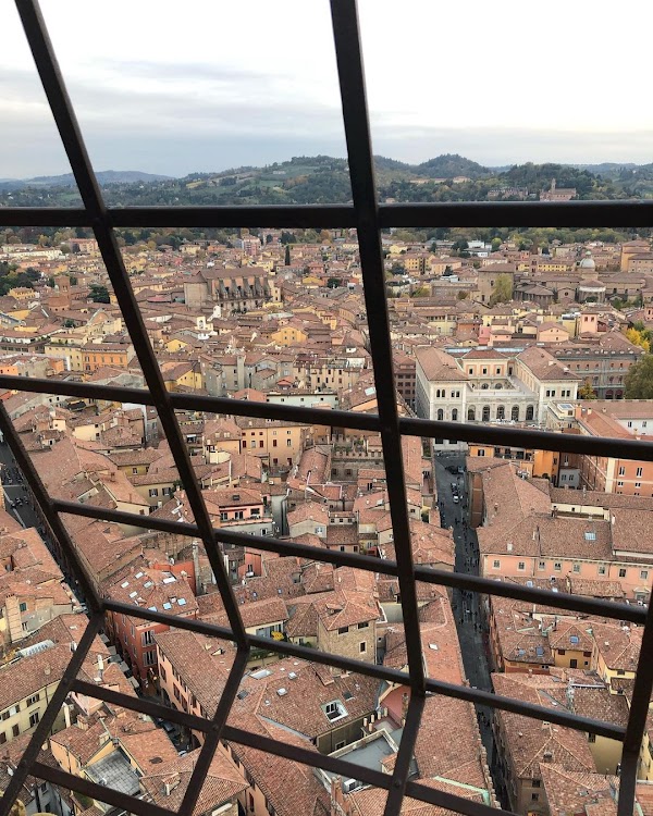 Garisenda Tower 2