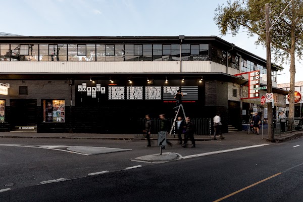 Corner Hotel 1