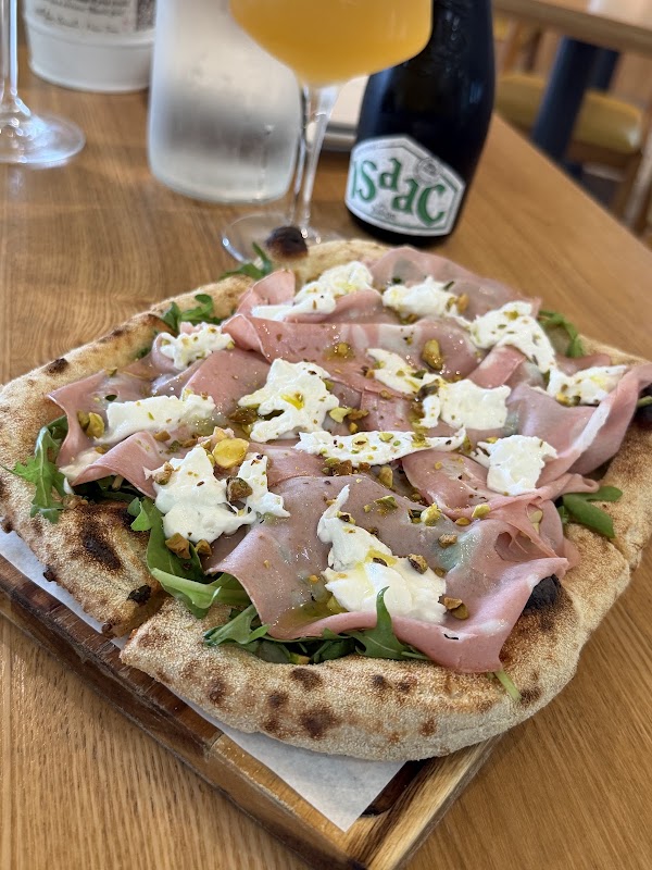 Daniele's Pizza @ Plaza 8 4