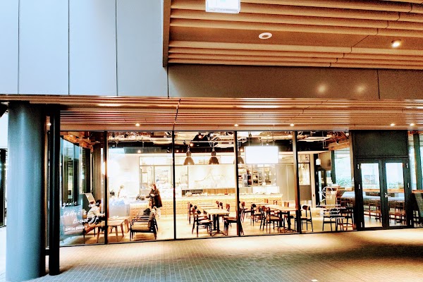 アースベーカリー&カフェ Earth Bakery & Cafe Yokohama