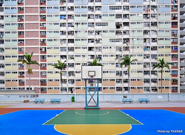 Choi Hung Estate Rooftop Basketball Court 1