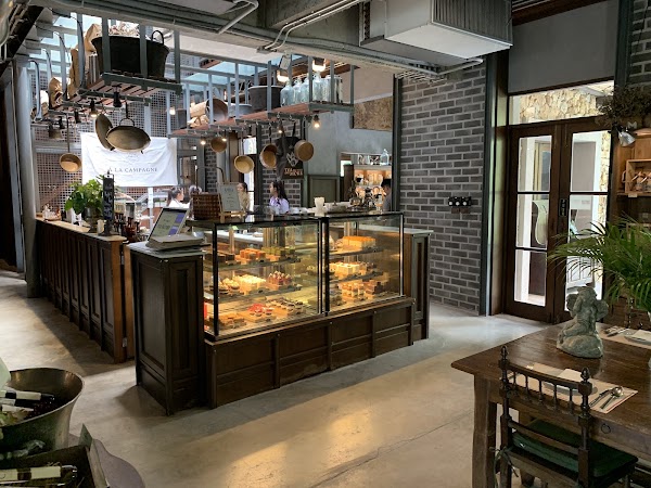 TEA FACTORY AND MORE 1