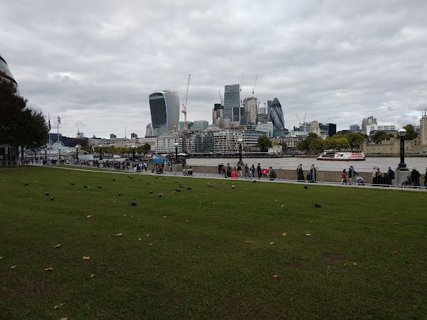 Potters Fields Park 3
