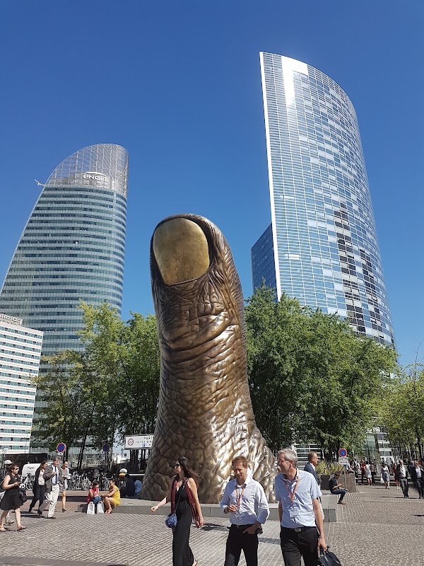 La Défense 4