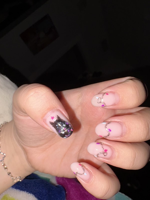 Fina Beauty Nails & Co. 2