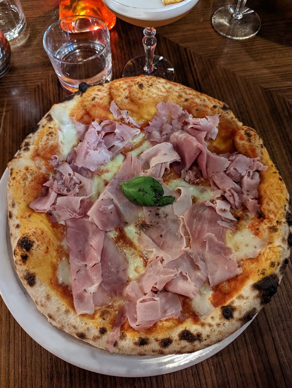Valma Brasserie Provençale - Paris 10 3