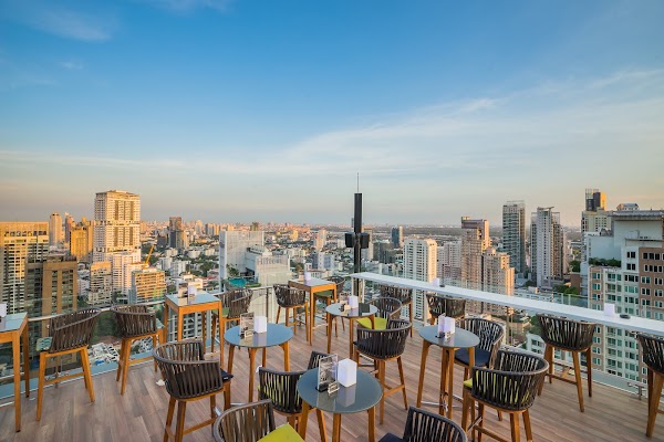Vanilla Sky Rooftop Bar 4