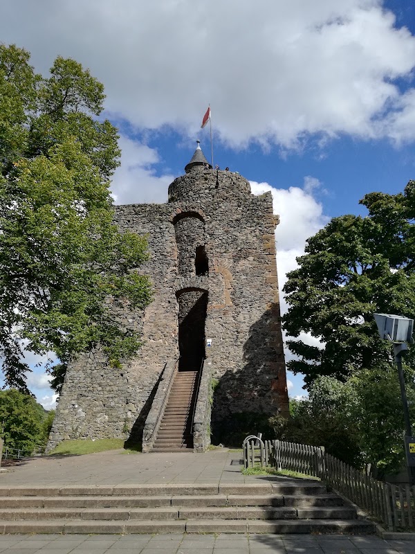 Burgruine Saarburg