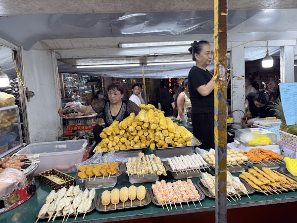 Hanoi Weekend Night Market Start Point 3