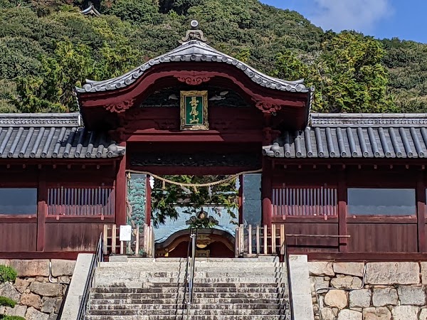 Hiroshima Toshogu Shrine 3