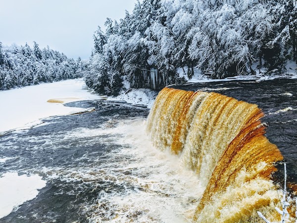 Tahquamenon Upper Falls 3