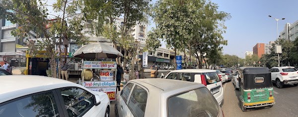 Ravi Chole Kulche & Sev Puri. Bhel puri