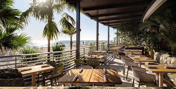 Playa Beach Bar & Grill