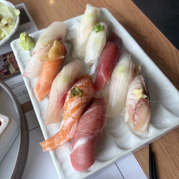 Takuma Sushi Container 3
