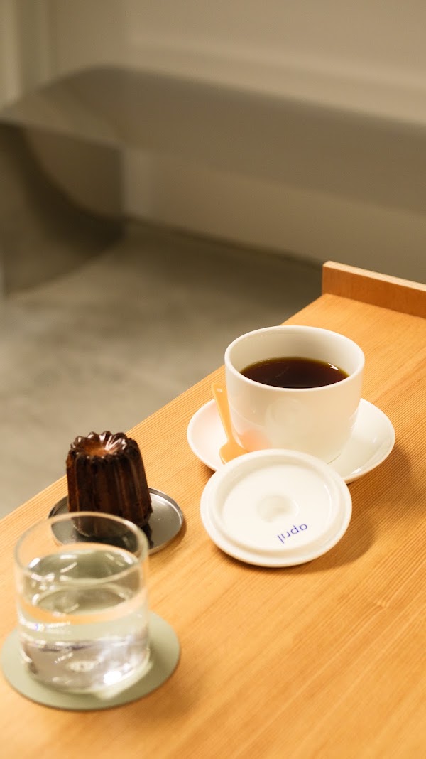 April Coffee Store & Showroom 5
