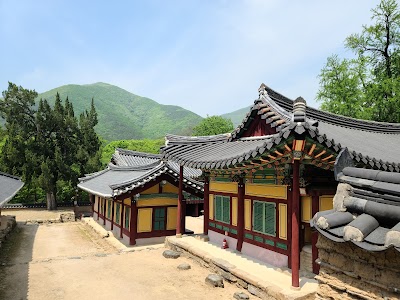 Oksanseowon Confucian Academy, Gyeongju 1
