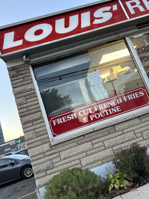 Louis Pizza (McArthur, Ottawa)