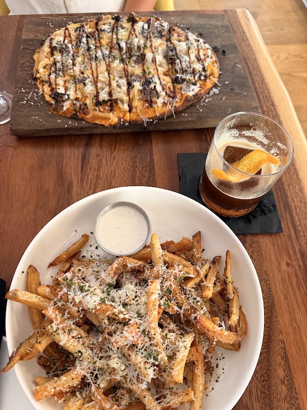 Bosc Modern Bar + Kitchen 5