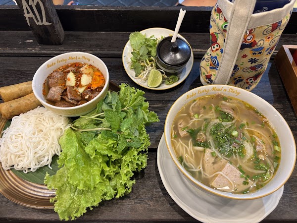 MeVui Vietnam Kitchen 3