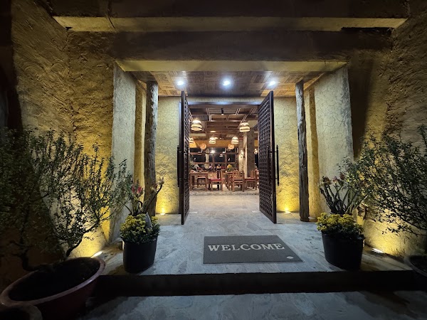 Time Coffee & Restaurant And Homestay