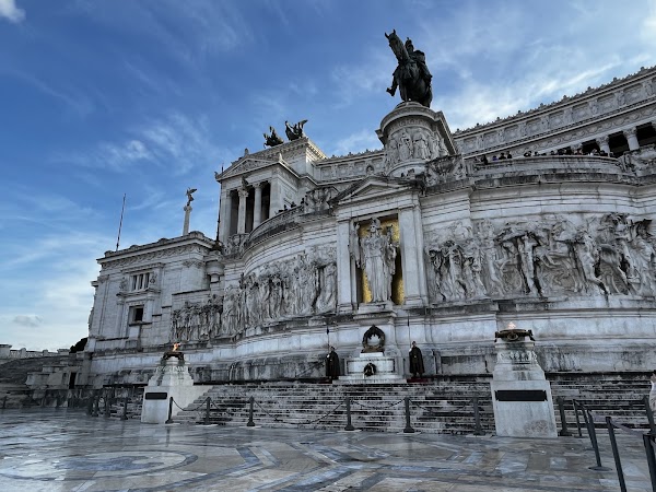 Monument to Victor Emmanuel II 4