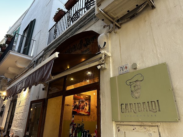 Garibaldi Pub & Steakhouse Monopoli 1