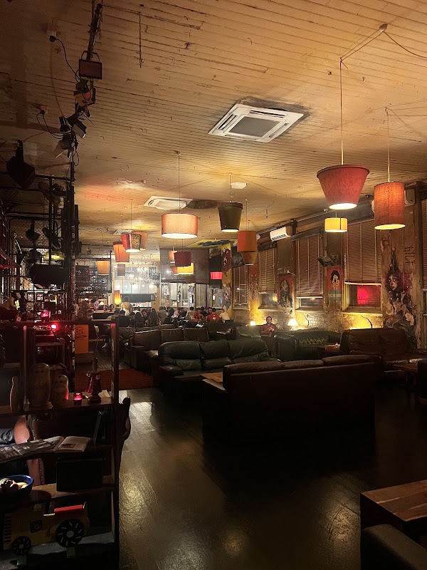 Colonel Tan's Thai Kitchen 4