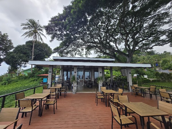 Utopia Café 1