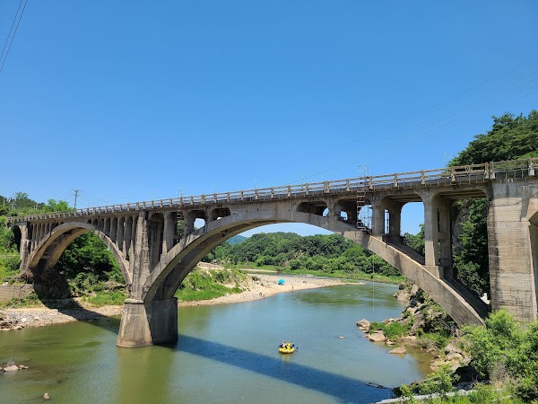 Seungil Bridge