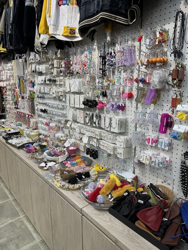 Kinji Used Clothing Harajuku Branch 2