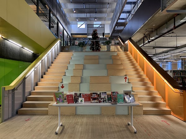 Bibliothèque Benny 1
