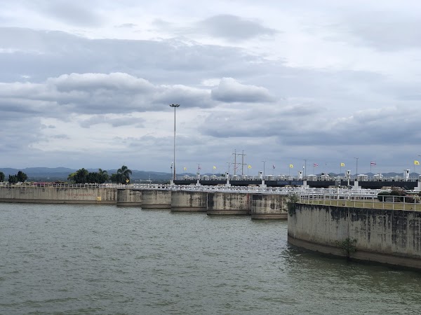 Pasak Chonlasit Dam 5