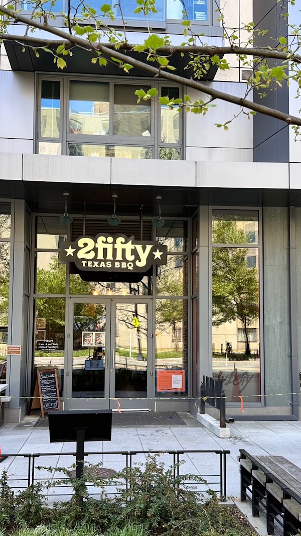 2fifty Texas BBQ, K St. 1