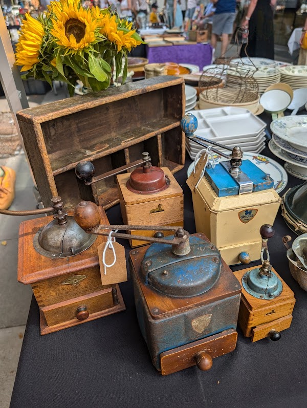 Chiswick High Road Antique and Vintage Market 3