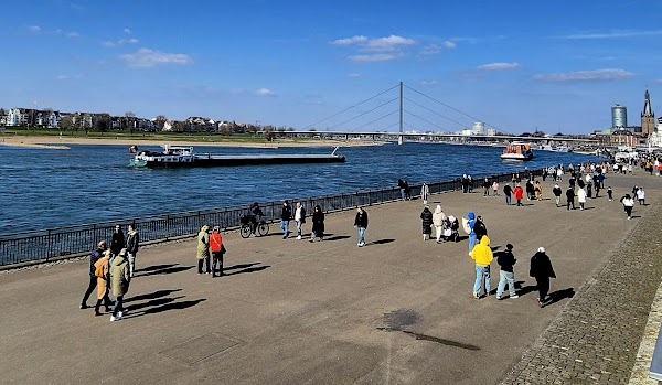 Rheinpromenade 2