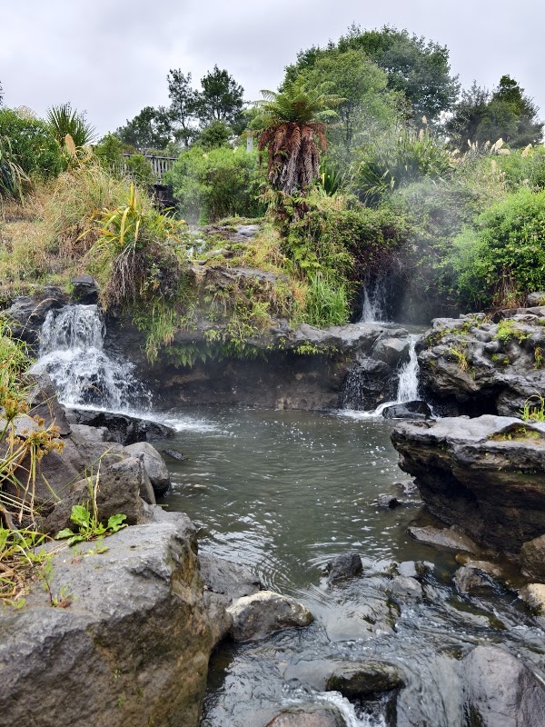 Otumuheke Stream (Spa Park Hot Pools) 2