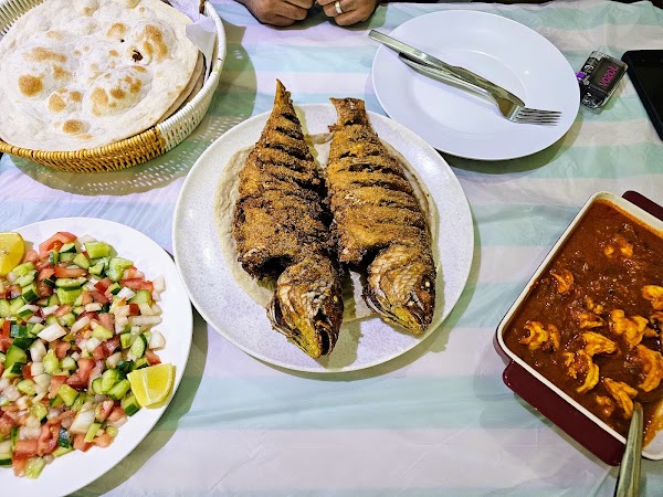 مطعم مشاوي عروس البحر - Aroos Al Bahar Fish Restaurant 3