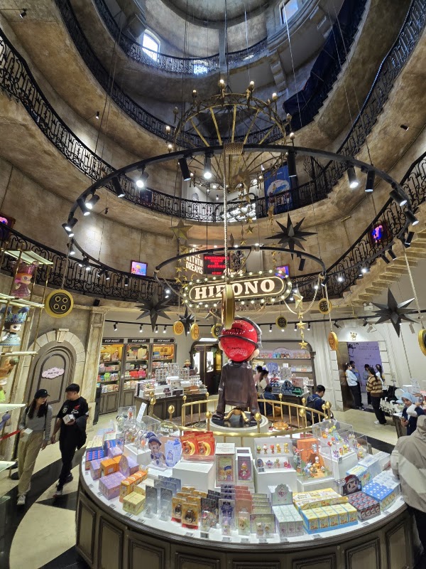 Pop mart Castle Bà Nà 3