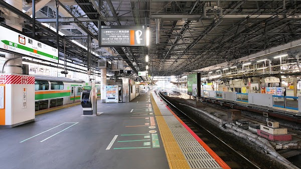 Shimbashi Station 2
