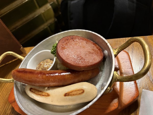 Ginza Lion Beer Hall (Ginza 7-chome) 4