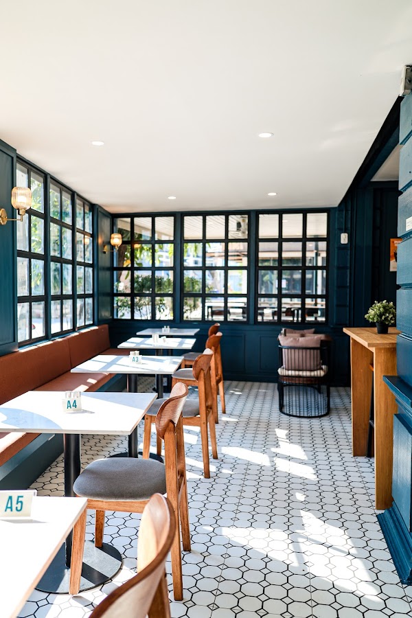 Bella Goose Cafe at the Hill