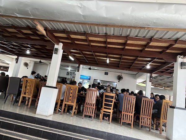 Warung bu rini pak polos 1