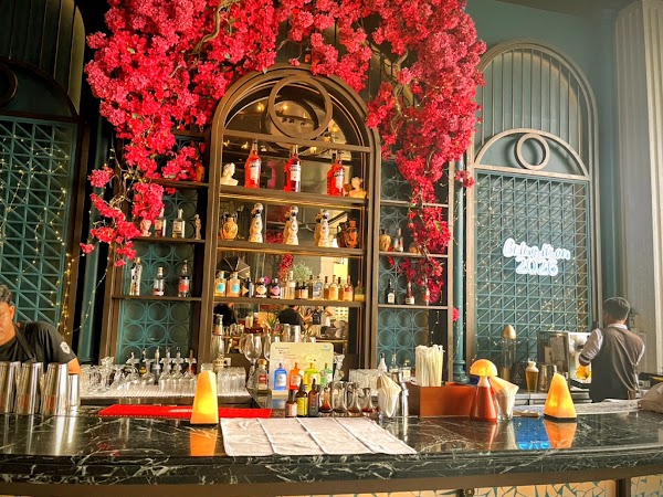 Aesops Restaurant & Rooftop 5