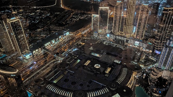 Atmosphere Burj Khalifa 3