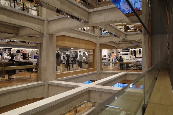 UNIQLO 2