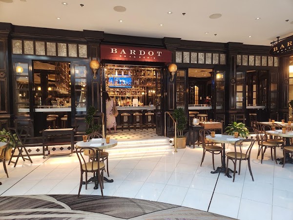 Bardot Brasserie 3