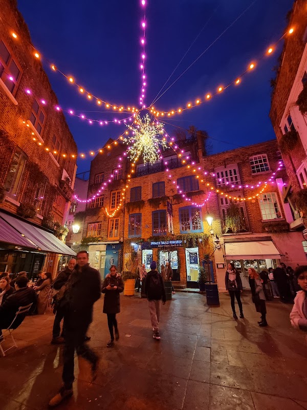 Neal's Yard 4